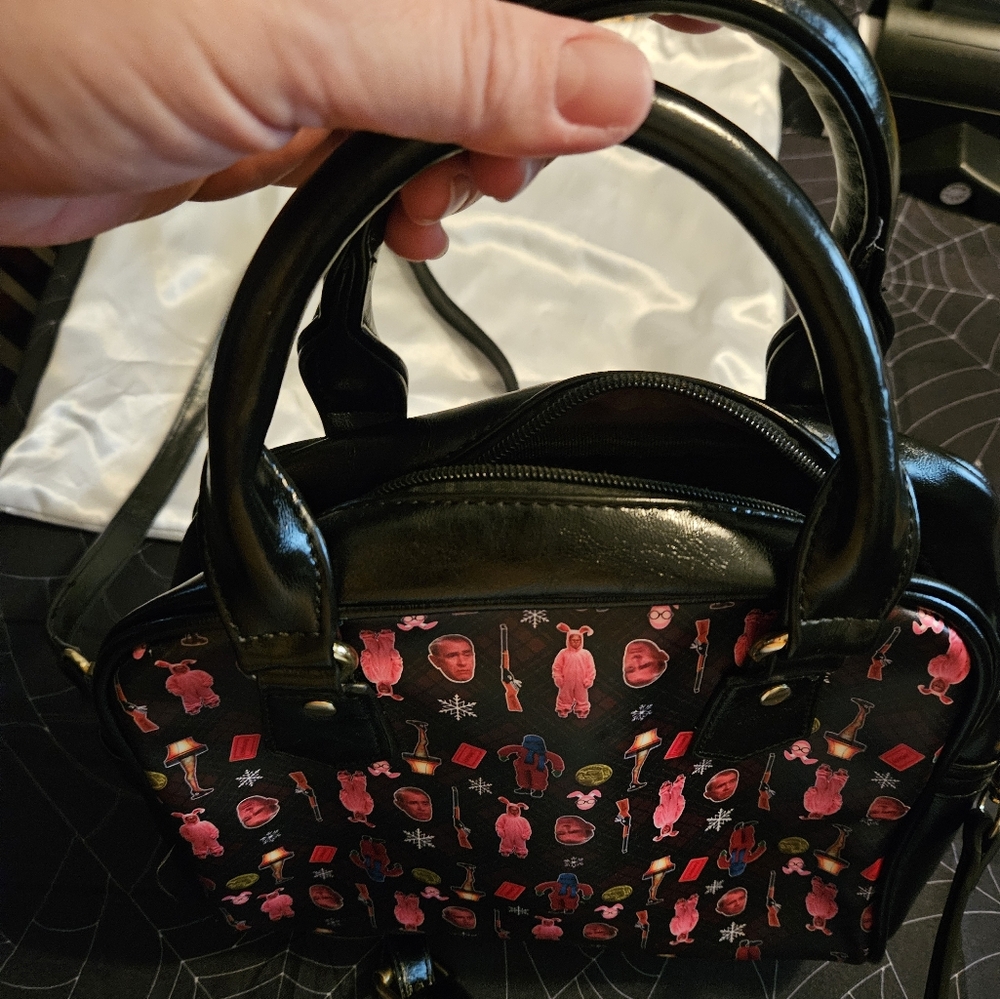 A Christmas story crossbody purse - Picture 6 of 8